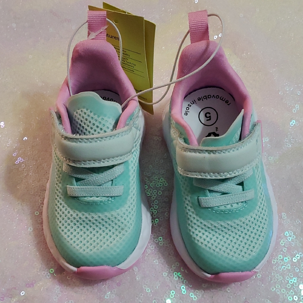 NWT Kids All In Motion Mint Green / AF262 Peyton Sneakers Toddler Size 5